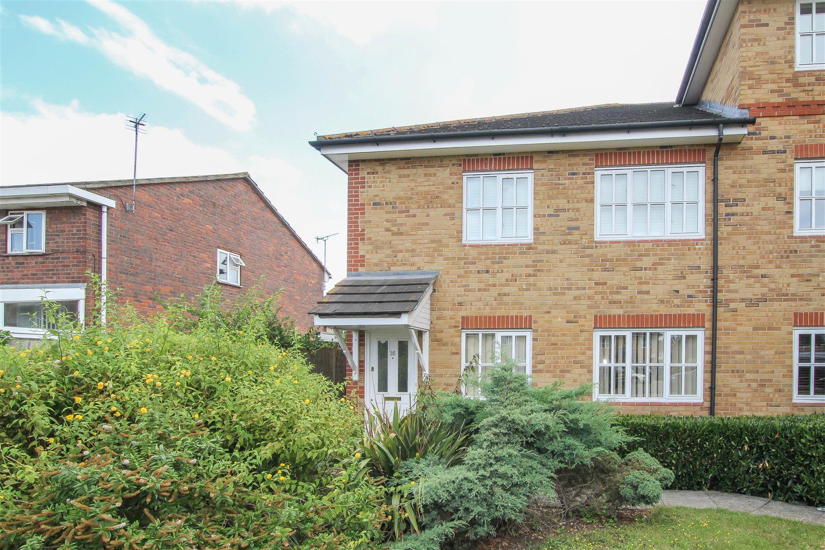 Maybank Avenue, Hornchurch Keith Ashton